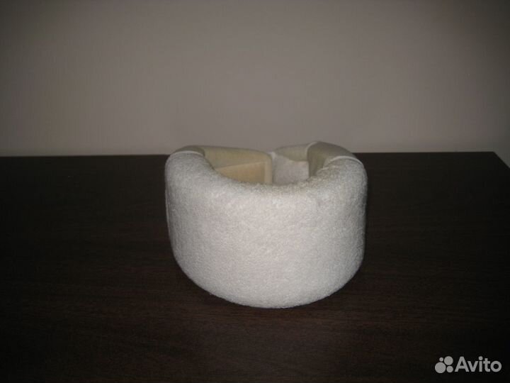 Ортопедический воротник (воротник Шанца)