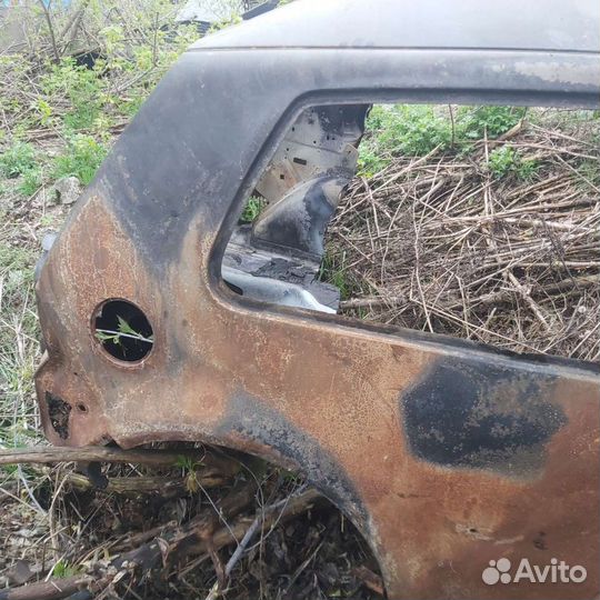 Задняя часть четверть фольцваген гольф 4 трёхдверн