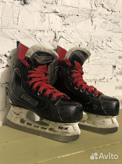 Хоккейные коньки bauer детские