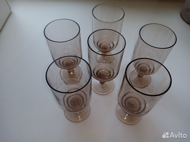 Рюмки из цветного стекла на короткой ножке СССР