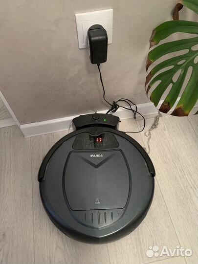 Робот пылесос Panda x4