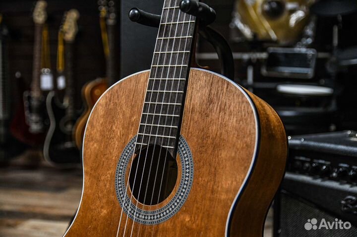 Классическая гитара 4/4 (комплект)