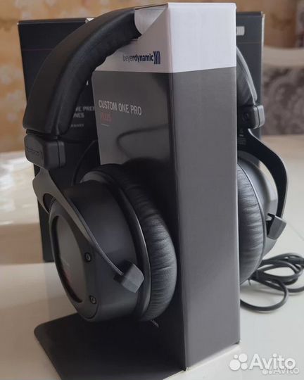 Наушники Beyerdynamic Custom One Pro Plus