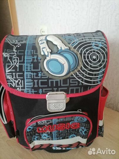 Портфель школьный для мальчика б.у