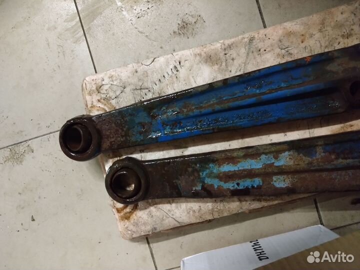 Нижние тяги навески на трактор юмз, мтз