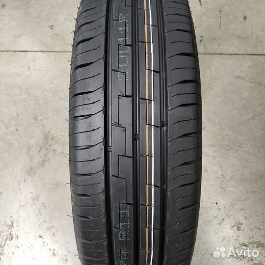 Tracmax X-Privilo RF-19 215/70 R15C 109S