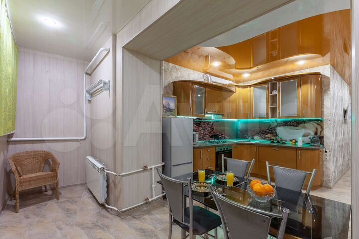 2-к. квартира, 72 м², 3/14 эт.