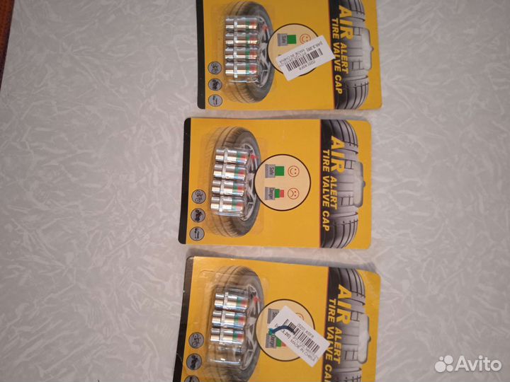 Колпачки с индикатором давления на шинах