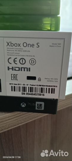 Xbox One S + игры на дисках