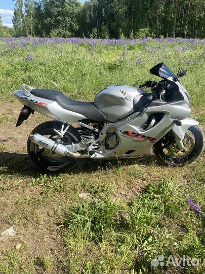 Honda CBR 600 F4I (как новый)