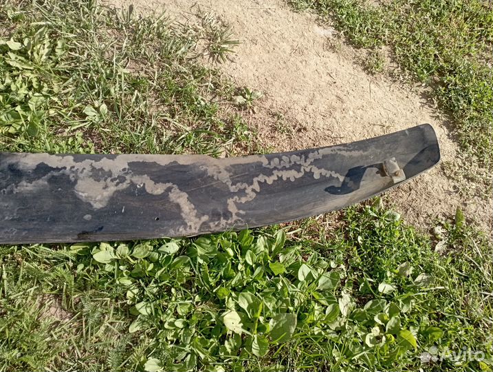 Дефлектор капота