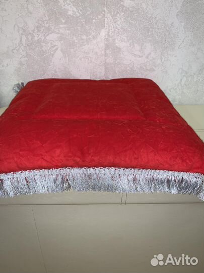 Декоративные подушки из мебельной ткани новые