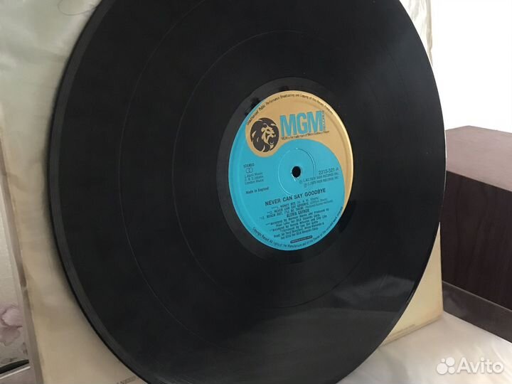 Винил Gloria Gaynor Never can say goodbye