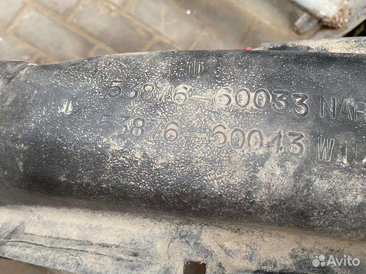 Подкрылок левый Toyota Land cruiser 120