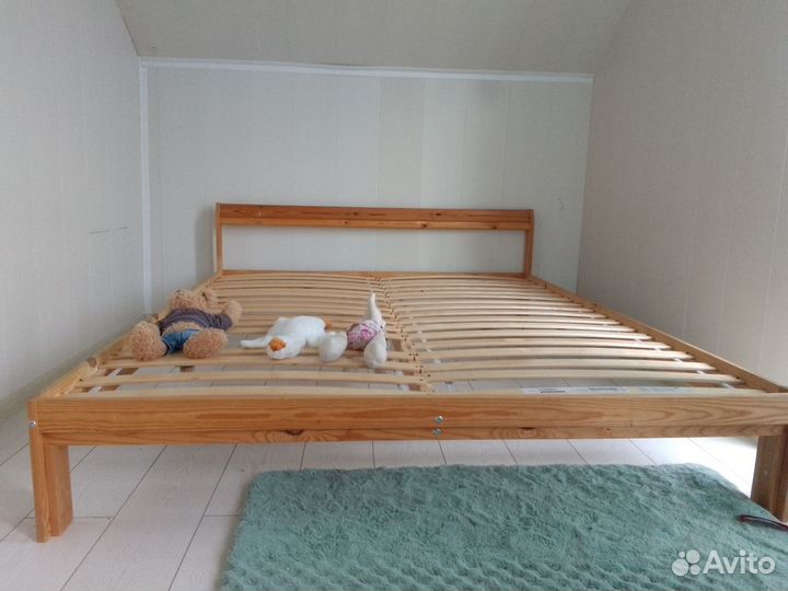 Кровать IKEA Нейден