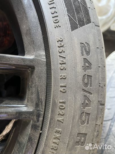 Continental ContiPremiumContact 245/45 R19 и 275/40 R19