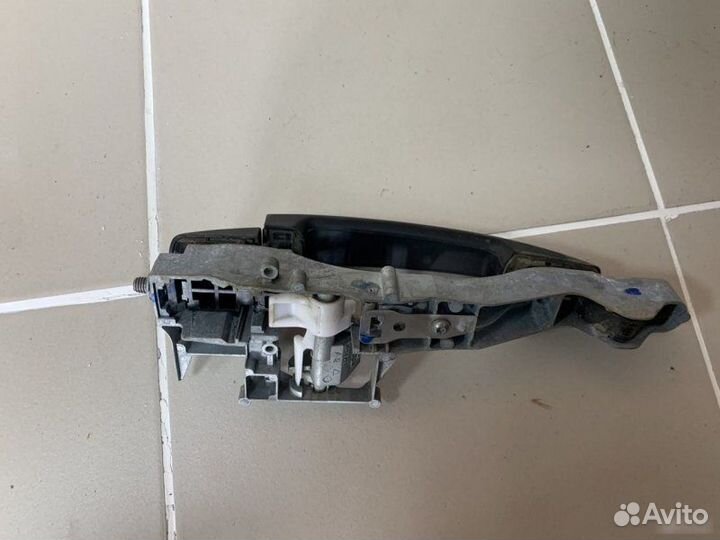 Ручка двери правая Peugeot 308