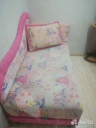 Тахта, компьютерный стол