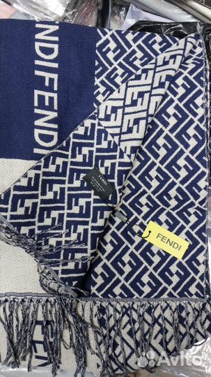 Шарф платок Fendi