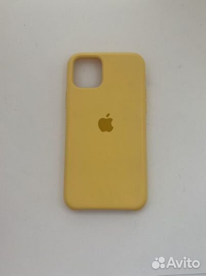 Чехол на iPhone