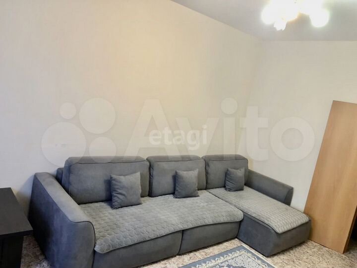 2-к. квартира, 67,4 м², 1/17 эт.