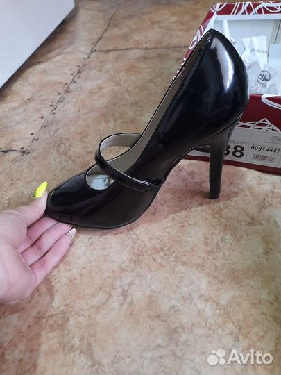 Туфли женские 38 размер черные