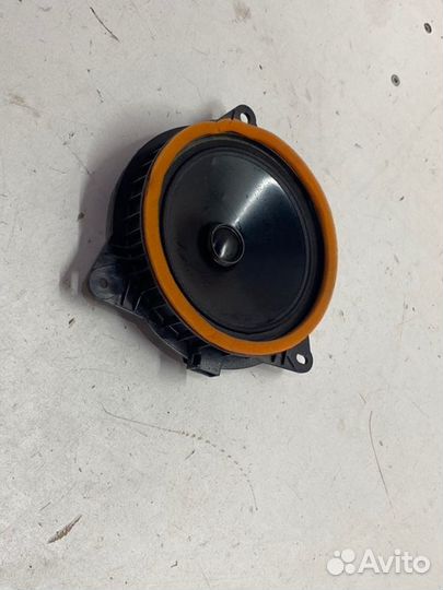 Динамик двери задний Toyota Camry V70/V75