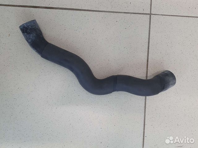 Патрубок системы охлаждения mercedes