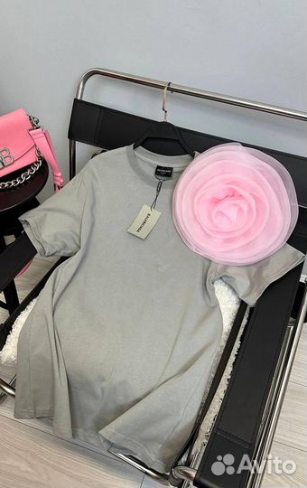 Роскошная футболка Balenciaga