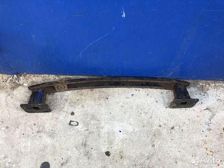 Усилитель заднего бампера Ford Focus 2 хэтчбек