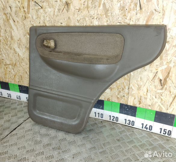 Обшивка двери задней правой Kia Sportage 1993 2006