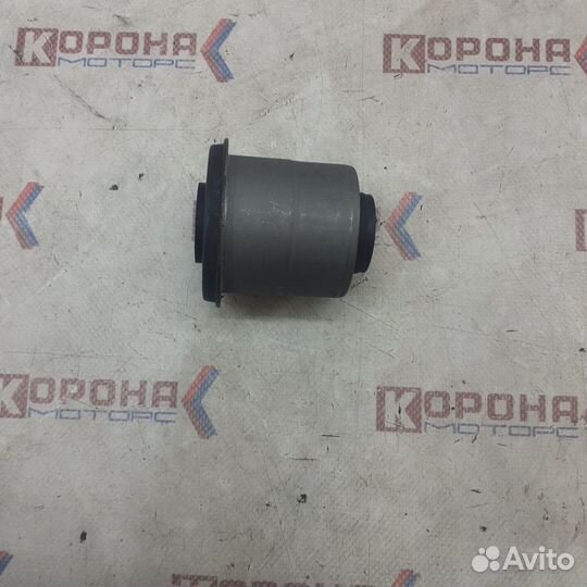 Сайлентблок переднего нижнего рычага 545803E100 K