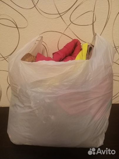 Большой пакет одежды для девушки