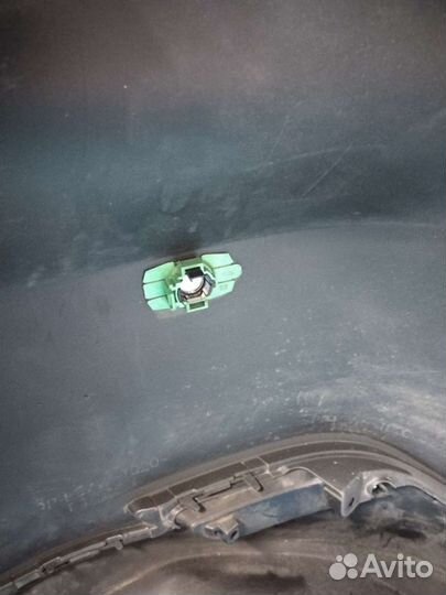 Бампер задний Камри 70 с накладкой 18-21