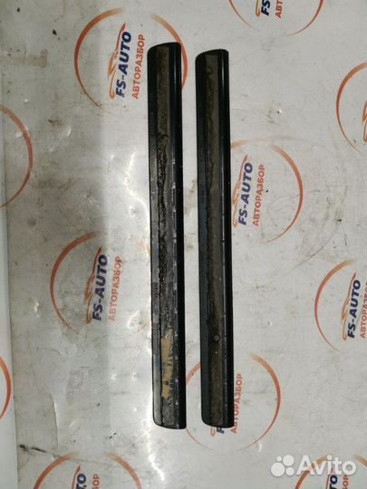 Накладка на порог салона Volvo V60 2.0 дизель