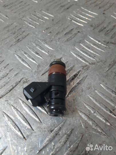 Форсунка Renault Megane хэтчбэк 1.6 K4M812 2007