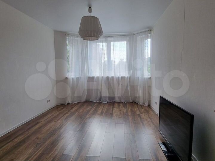 2-к. квартира, 58 м², 3/26 эт.