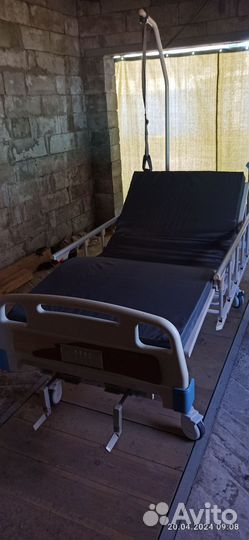 Медицинская кровать для лежачих больных бу