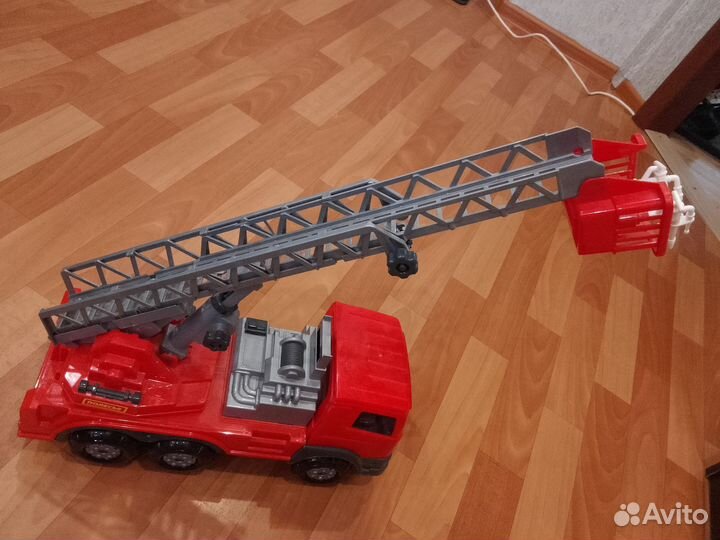 Машина пожарная, полицейская и военная