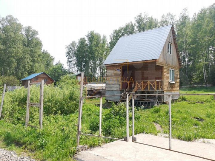 Дача 25 м² на участке 6 сот.