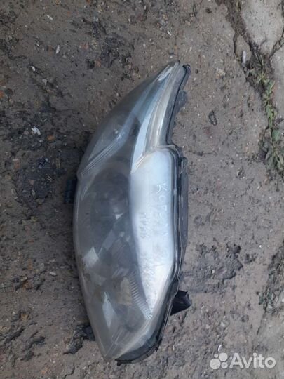 Фара правая тойота королла 150