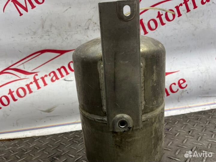 Ресивер пневмоподвески Mercedes-Benz R-Class W251