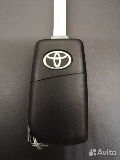 Ключ Тойота Королла 2019- с работой