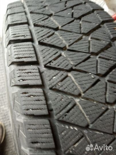 Bridgestone Blizzak DM-V2 225/65 R17 102S
