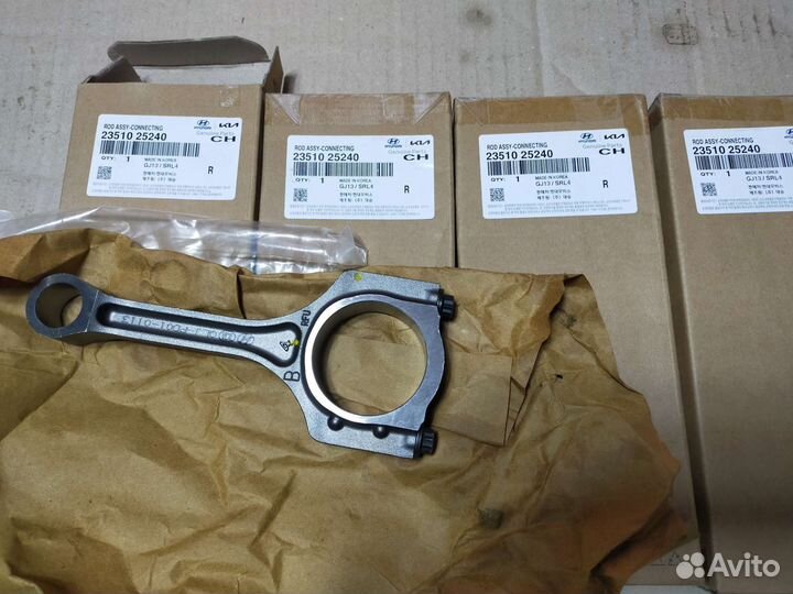 Шатун 2,4 Kia Hyundai оригинал 2351025240