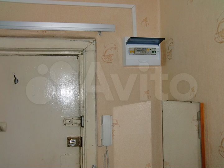 Комната 18 м² в 8-к., 6/9 эт.