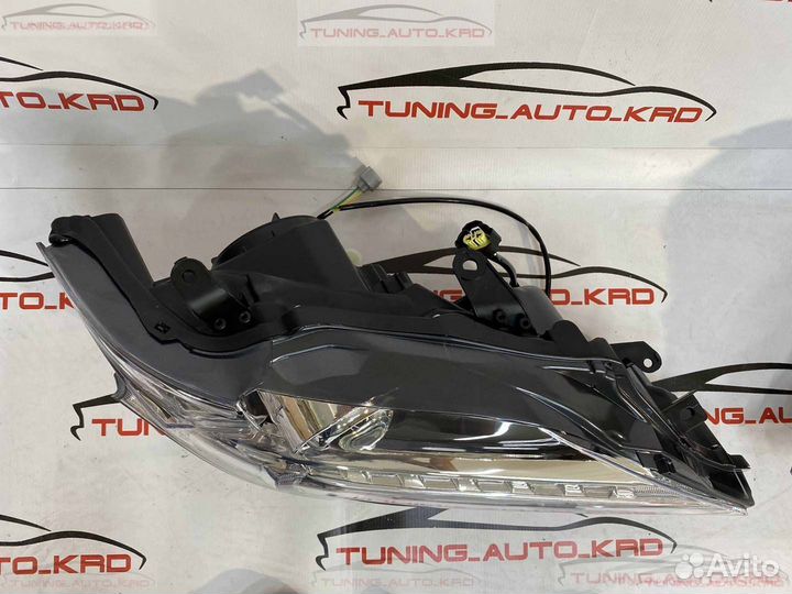 Фары Lexus RX350 с Бегающим поворотником G7339