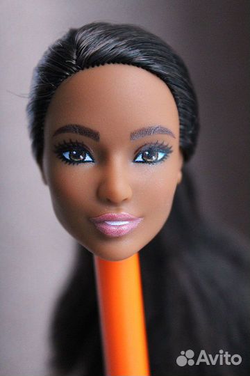 Голова куклы Barbie Made to Move