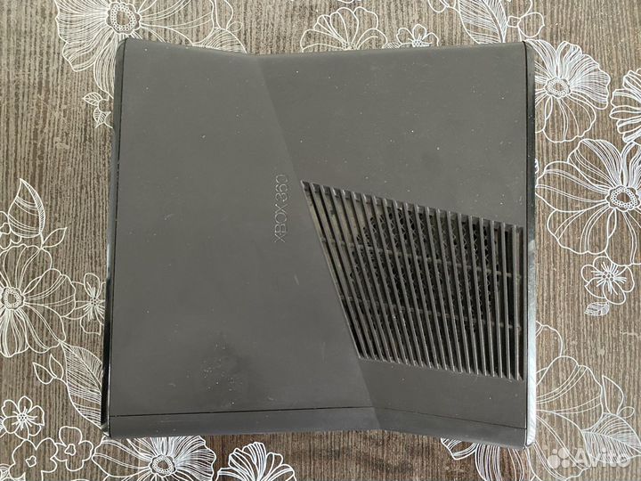 Xbox 360 freeboot + kinect + 2 джойстика