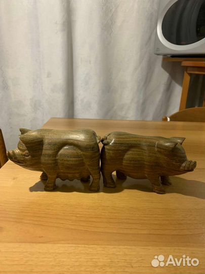 Статуэтка Свинки